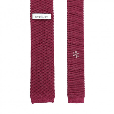 Cravatta a maglia magenta con pois bianchi