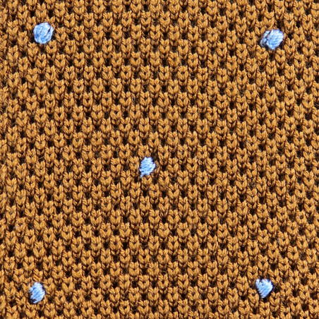 Cravatta a maglia nocciola con pois celesti Cravatta a maglia nocciola con pois celesti