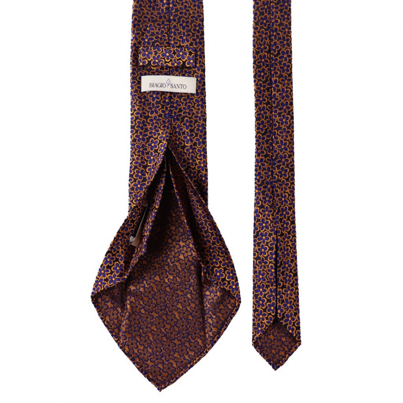 7 folds blue daisy on navy Jacquard 7 folds blue daisy on navy Jacquard