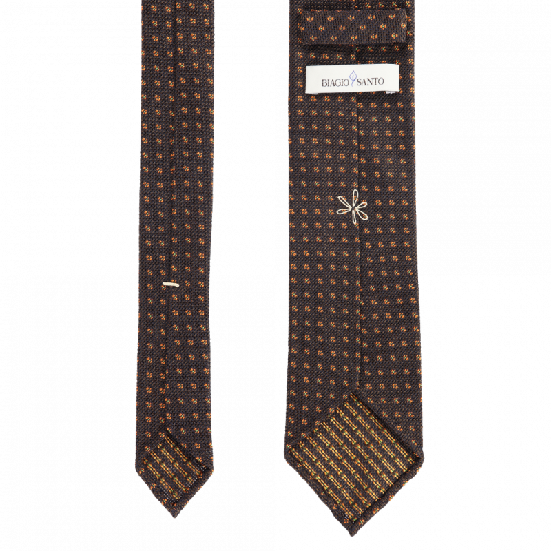 Brown grenadine micro-pattern