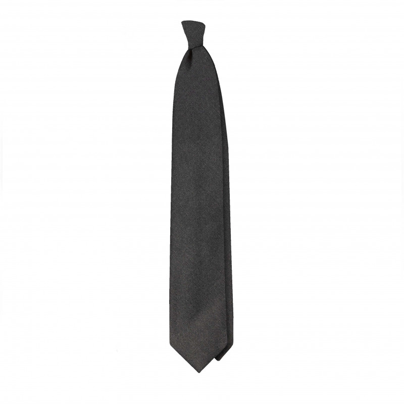 Solid 3 folds wool tie -Dark grey Solid 3 folds wool tie -Dark grey