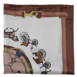 Pochette in seta stampata...