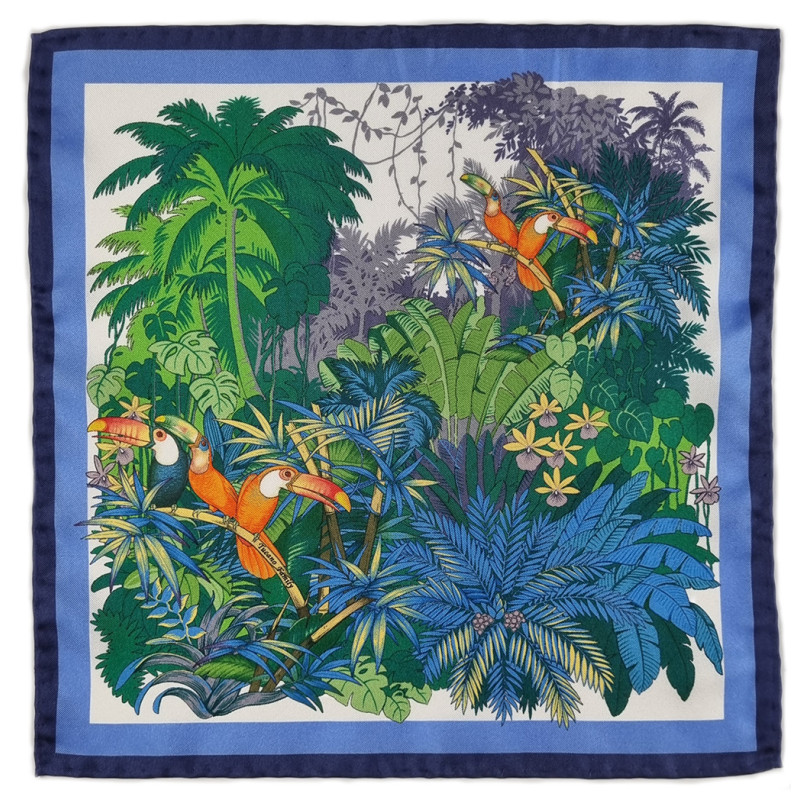 Tucan motif printed silk pocket...