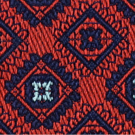 Quadratini su rosso