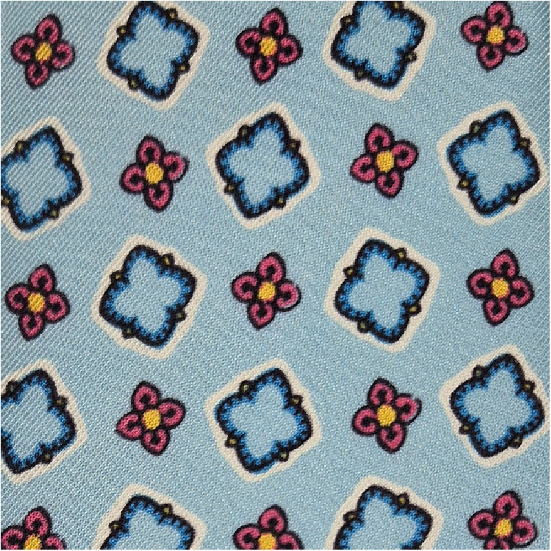 Cravatta 3 pieghe fantasia geometrica...