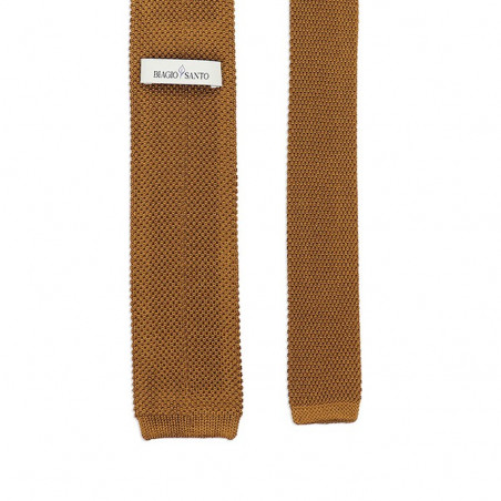 Brownish knitted tie
