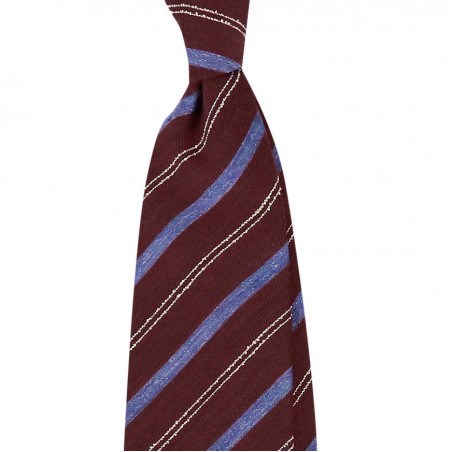 Jacquard Riga Denim su fondo Burgundy
