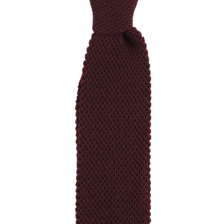 Burgundy knitted tie