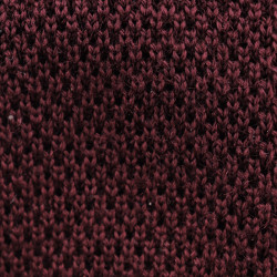 Burgundy knitted tie 2