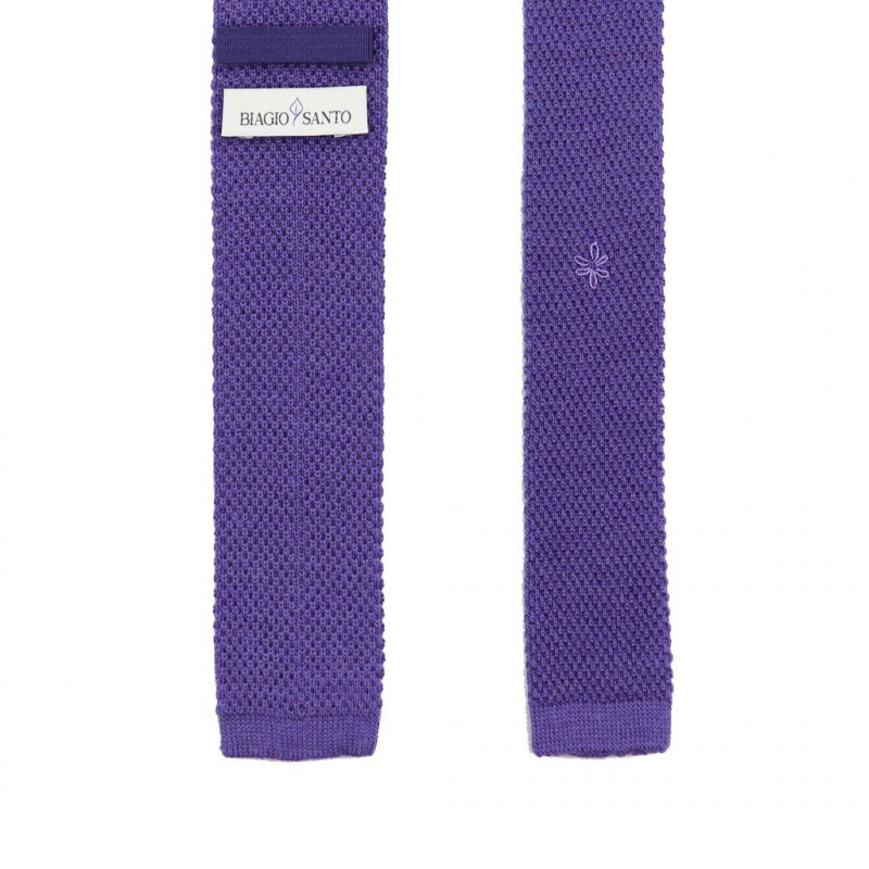 Purple knitted tie